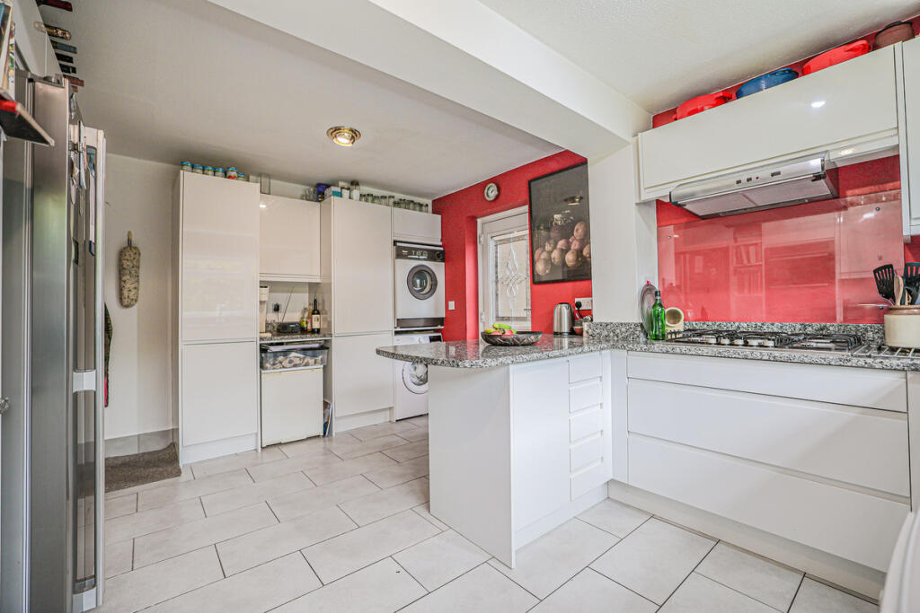 House in Dacorum, Apsley - View 5