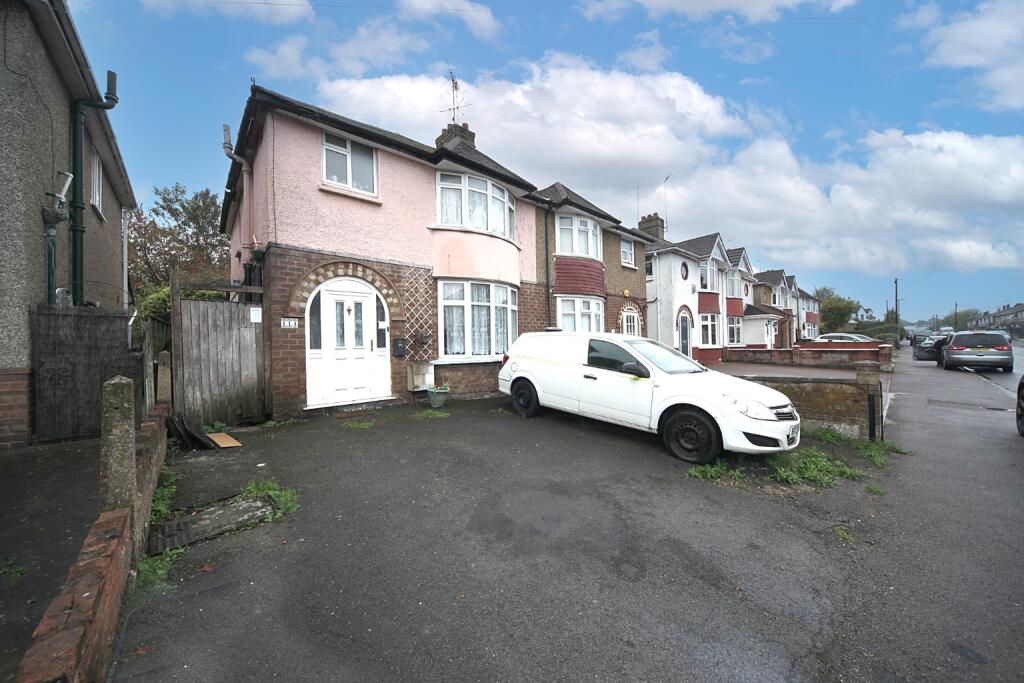 Main image of property: Westmorland Avenue, Luton, Bedfordshire, LU3 2PT