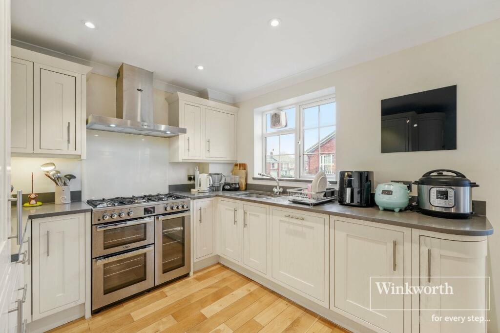 House in Bromley - View 5