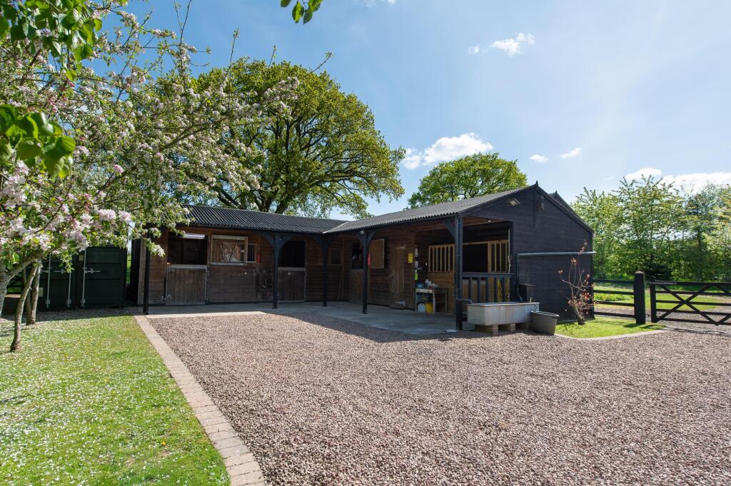 Additional image 19 of The Crescent, Salters Lane, Wootton Wawen, Henley-in-Arden, Warwickshire, B95