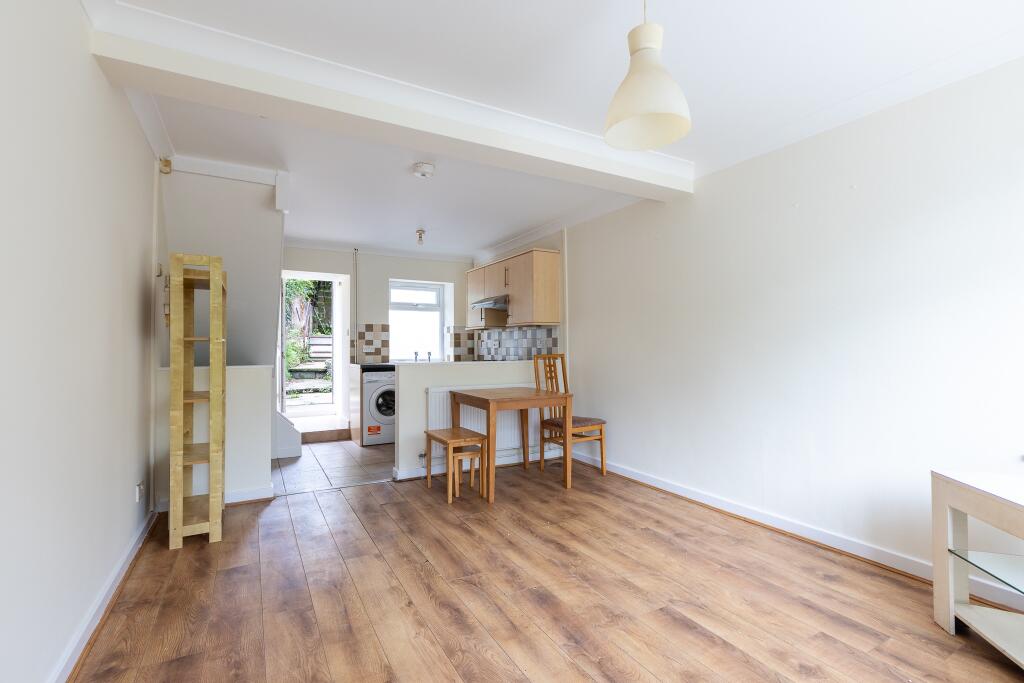 Wood Road, Pontypridd photo 3