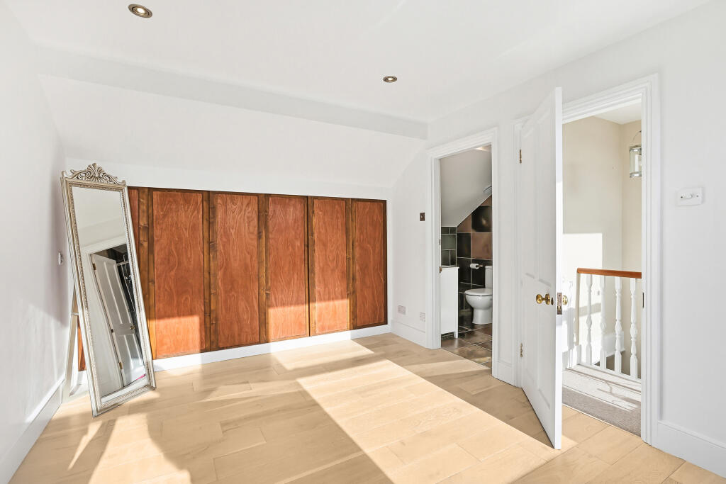 4 bedroom terraced house for rent