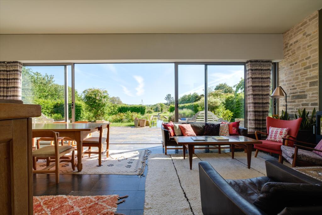 House in Halstock - View 4