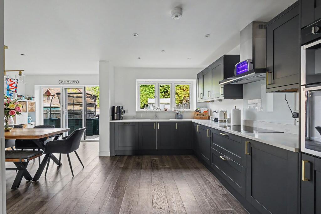 House in Tonbridge and Malling, Kent - View 3