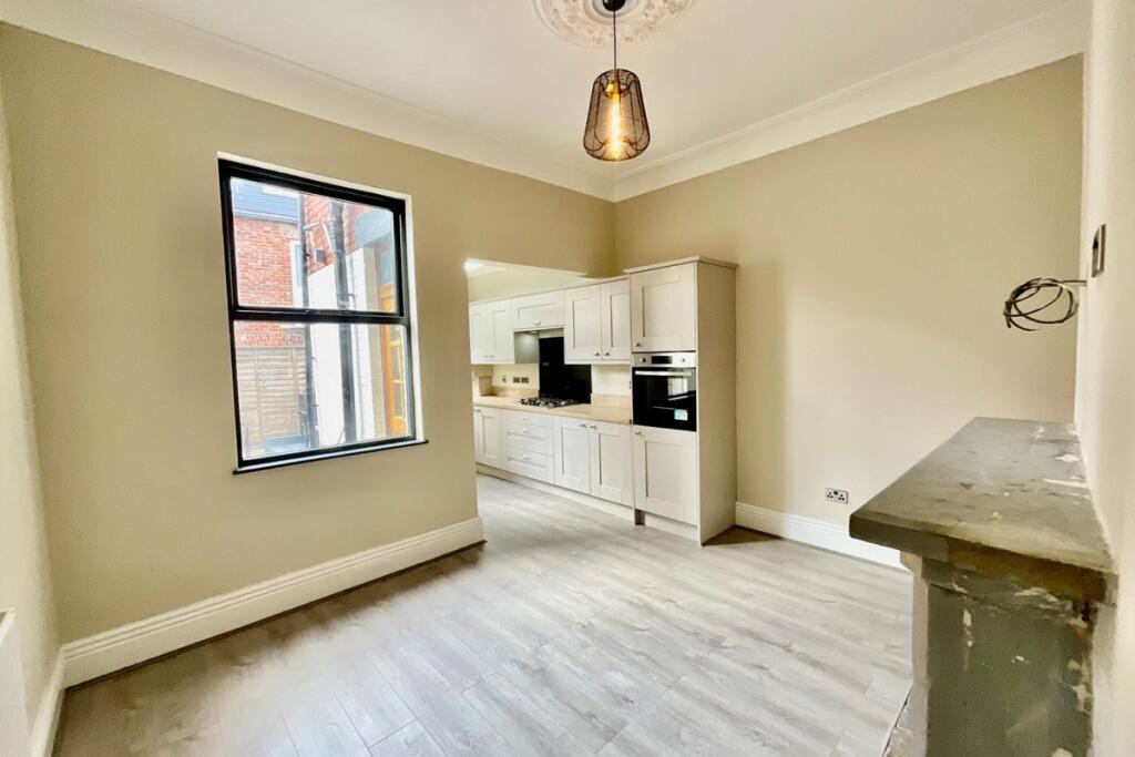 House in Sheffield, South Yorkshire - More