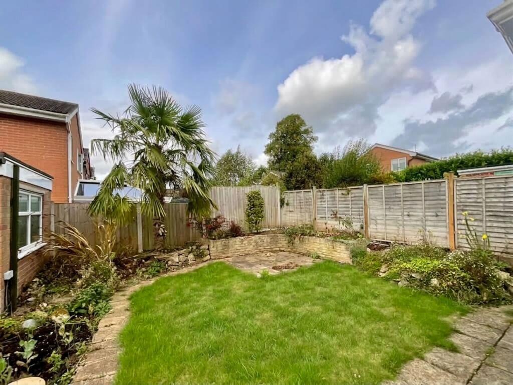 House in Stafford, Little Stoke, Stone - View 4