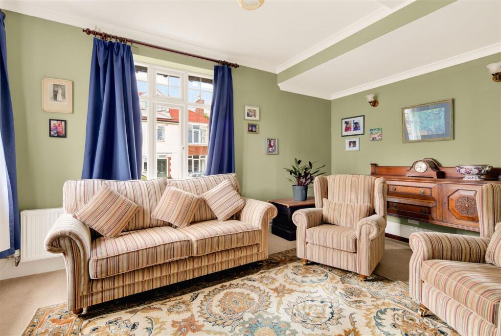 House in Dorchester - View 4