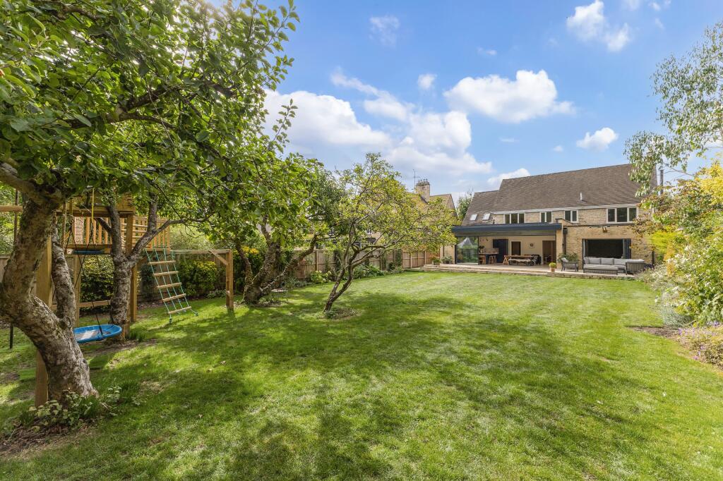 House in Cotswold, Cirencester - View 3