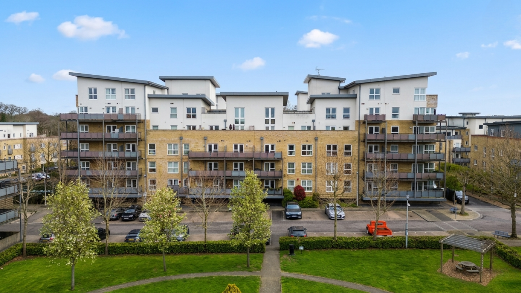 Main image of property: Metropolitan Station Approach, Watford, WD18 7BN