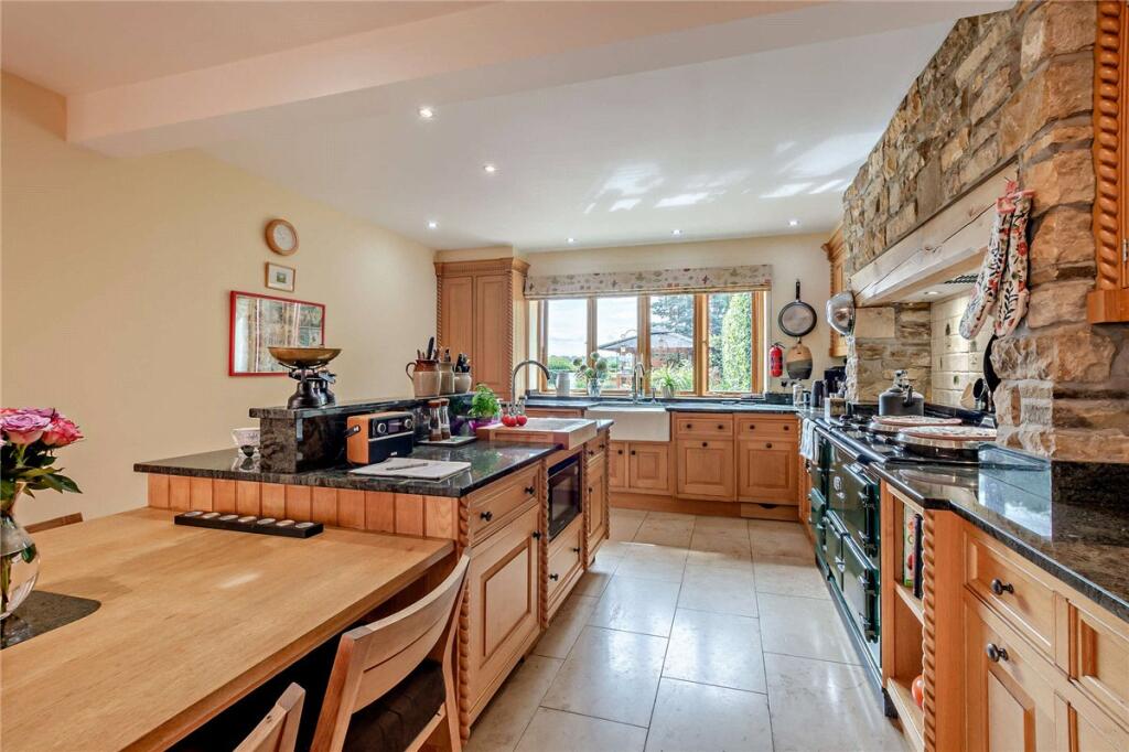 House in Leeds, Kirk Deighton - More