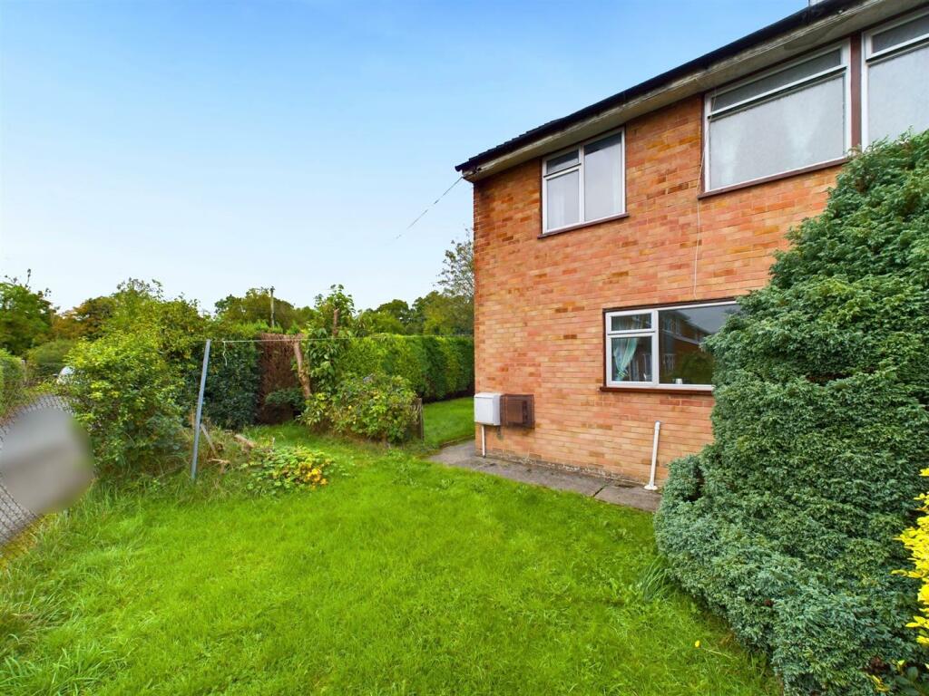 Main image of property: Tremynoddfa, Carno, Caersws