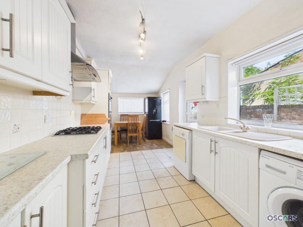 House in Hull, Kingston upon Hull - View 5
