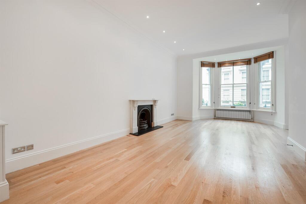 Main image of property: Old Brompton Road, Flat 2 Raised GFF, London