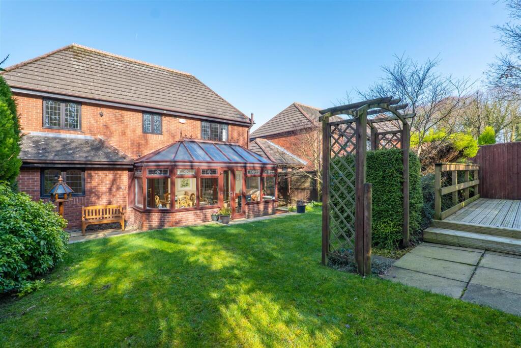 House in Chorley, Clayton-le-Woods - View 4