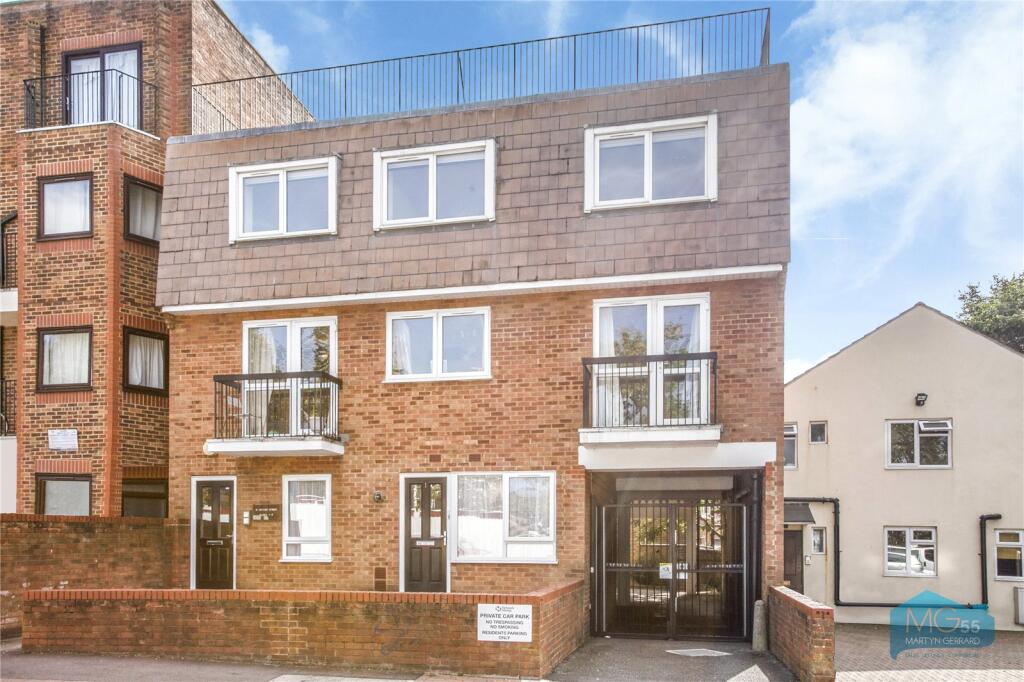 Main image of property: Nether Street, North Finchley, London, N12