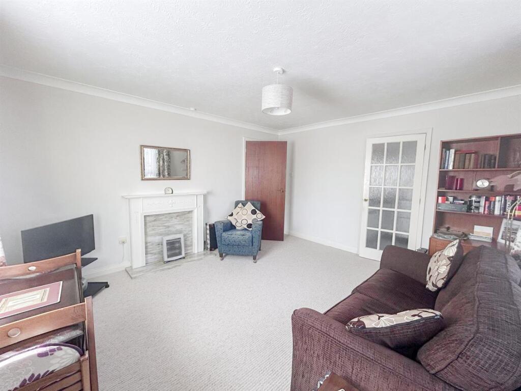Apartment in Bexhill-on-Sea, Collington - View 4