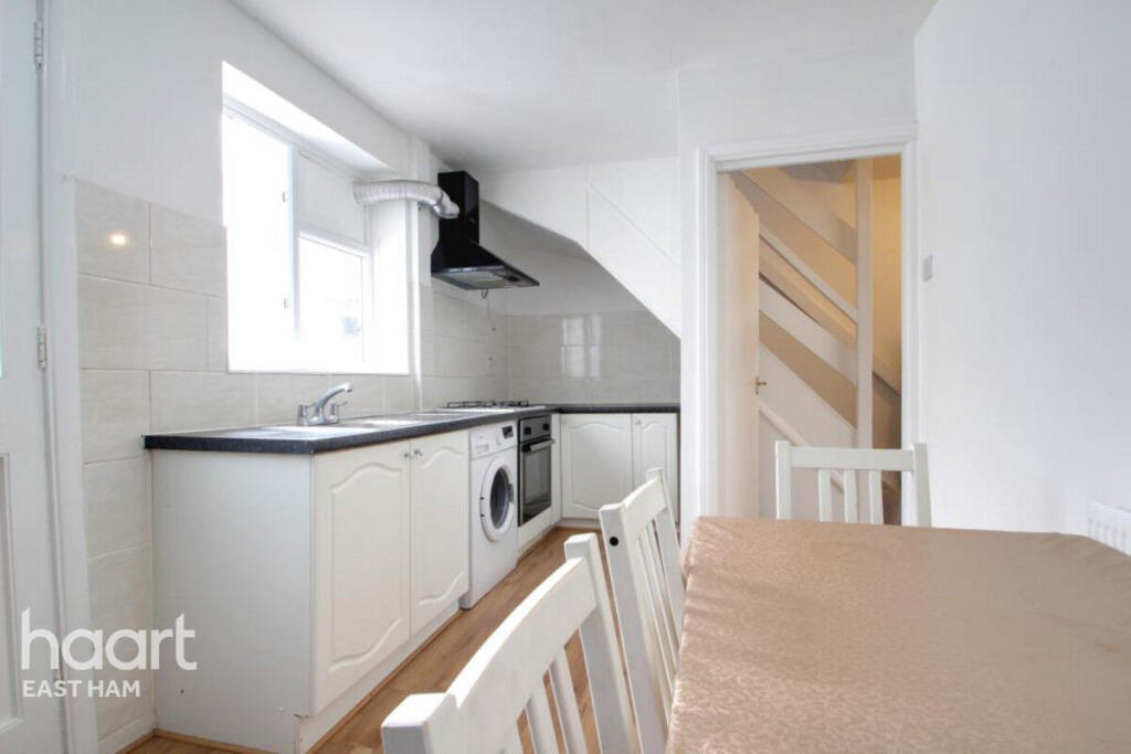 House in London - View 4