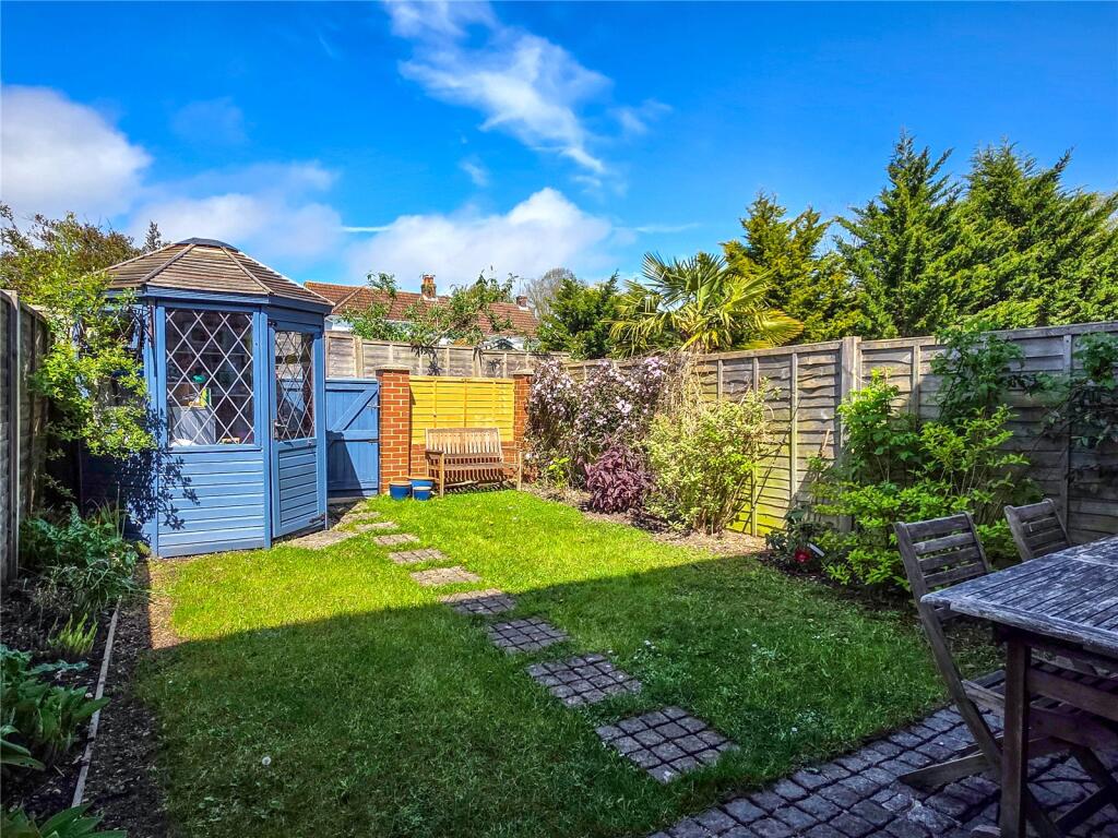 Tresillian Close, Walkford, Christchurch, Dorset, BH23 photo 3