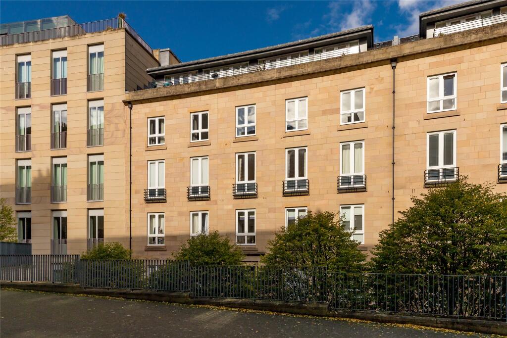 2-bed flat on 26/2, Fettes Row, Edinburgh, £360,000