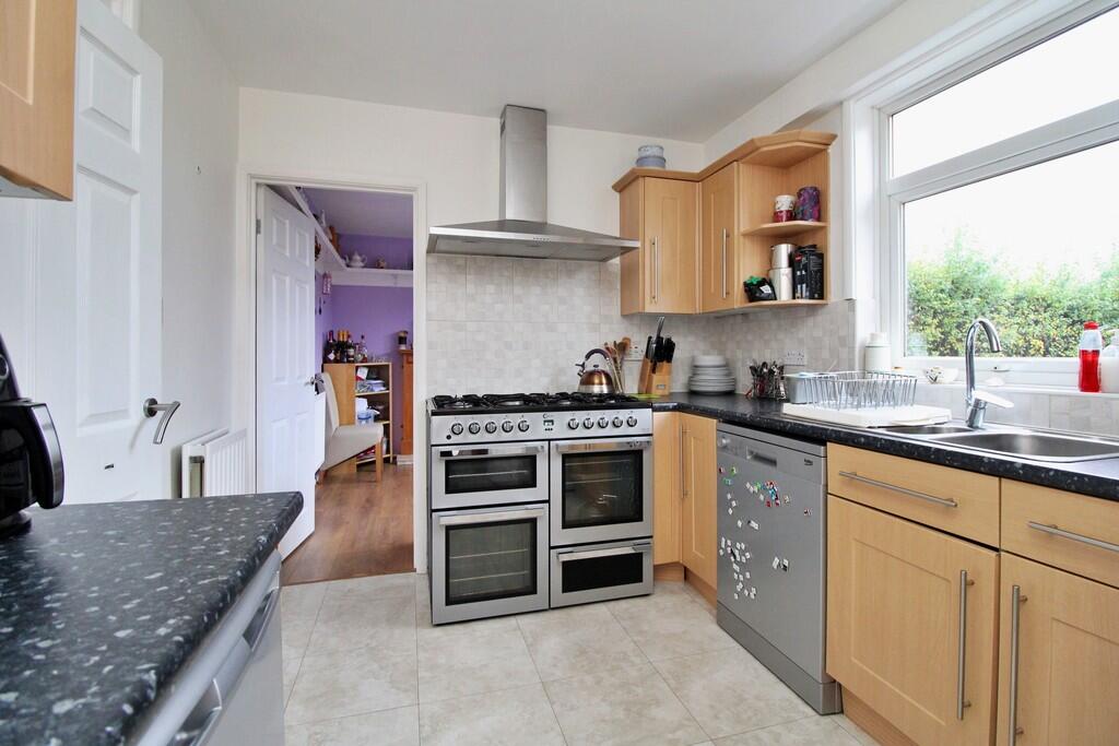 Saunton Road, Rugby photo 4