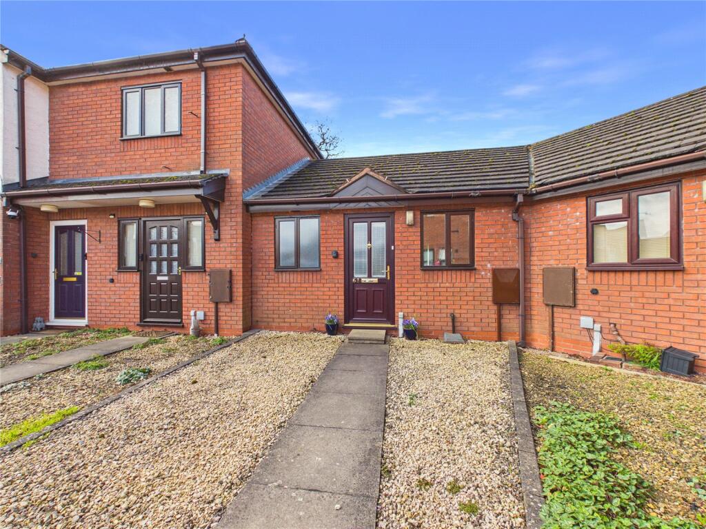 1-bed house on Bicton Avenue, Worcester, Worcestershire, WR5, £180,000