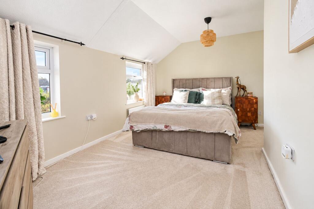 Kestrel Close, Washington, NE38 photo 4