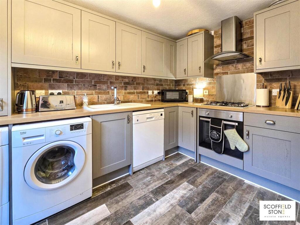 Ribble Close, Hilton, Derby photo 4