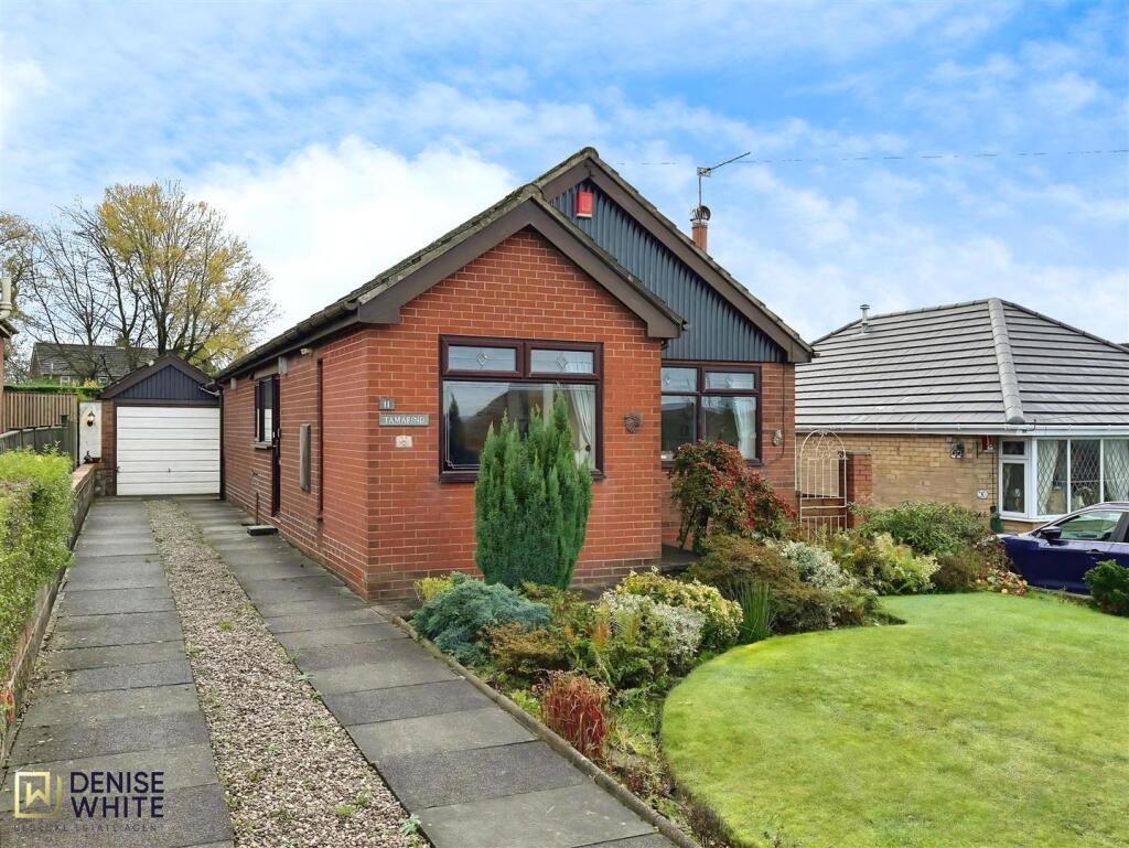 2-bed bungalow on Lingfield Avenue, Brown Edge, Stoke-On-Trent, ST6 8RD, £240,000