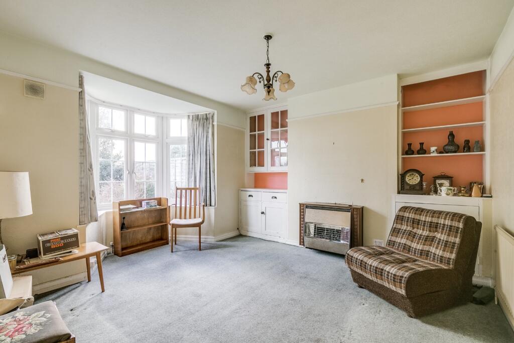Barleycroft Road, Welwyn Garden City, Hertfordshire, AL8 6JX - View 5