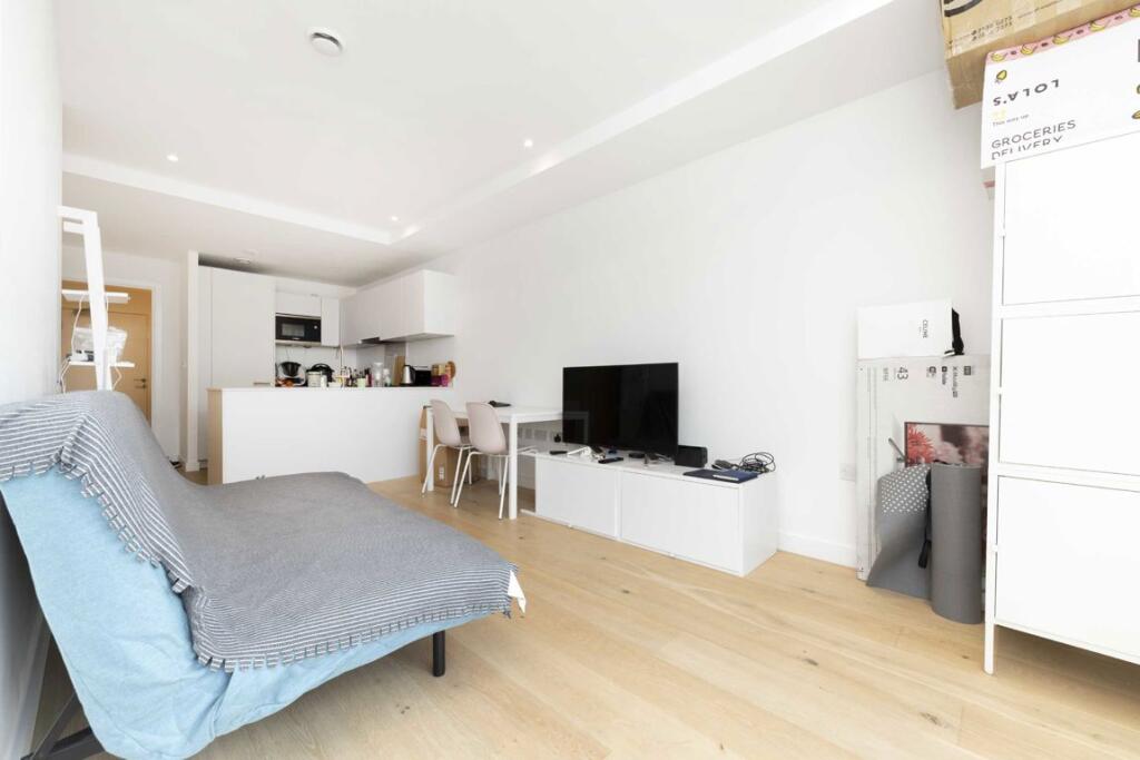 Apartment in London - View 2