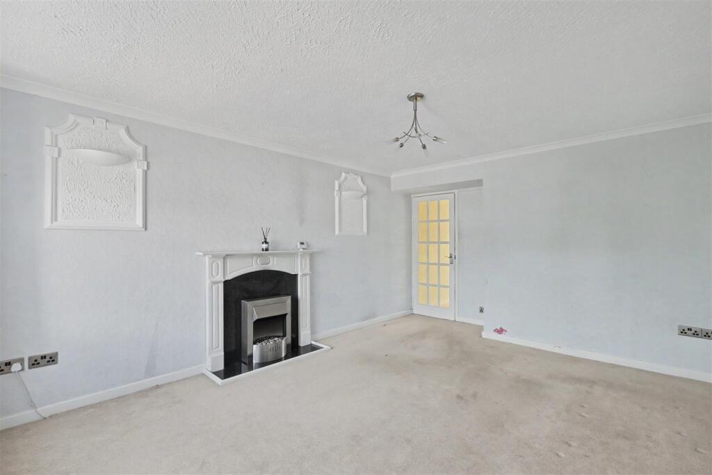 Derbyshire Avenue, West Hallam - View 5