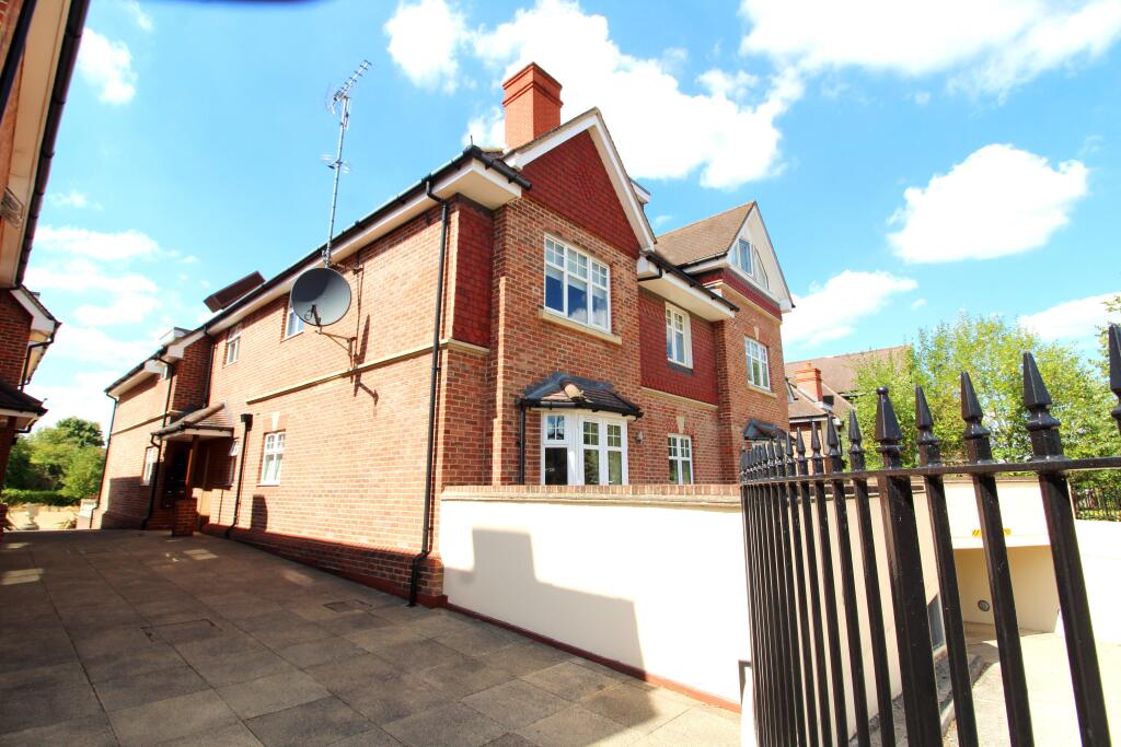Main image of property: Shoppenhangers Road, MAIDENHEAD