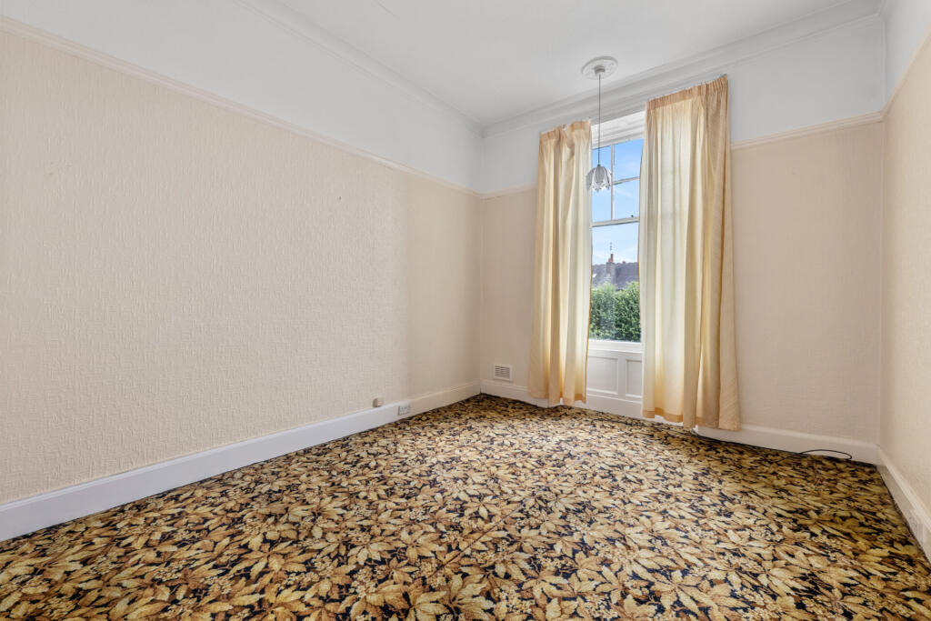 House in Glasgow, Merrylee - View 5