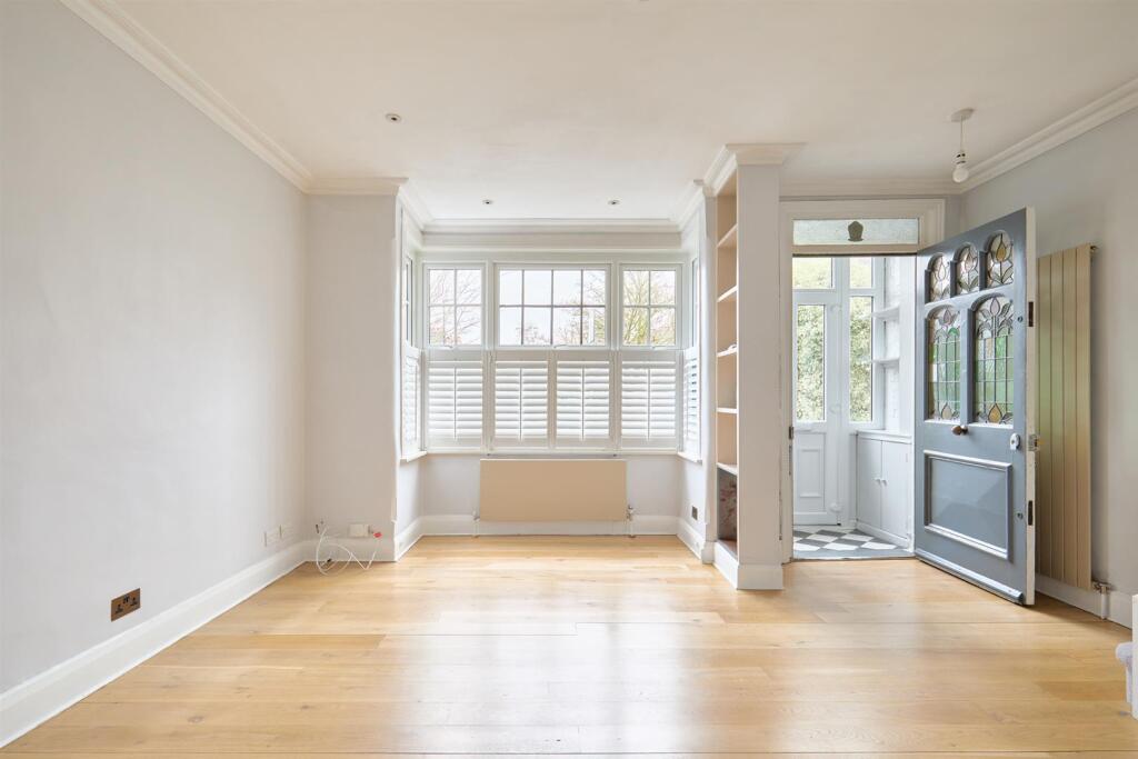 Main image of property: Riverview Grove, Chiswick, W4