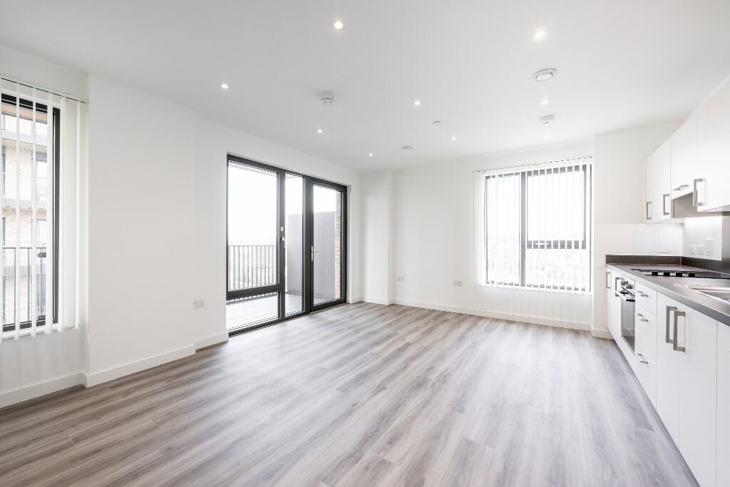 Apartment in Harrow - View 3
