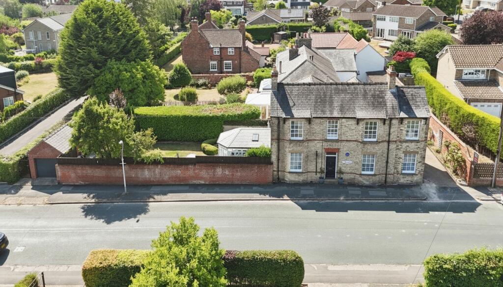 Main image of property: School Lane, Kirk Ella, Hull, East Riding of Yorkshire, HU10 7NR
