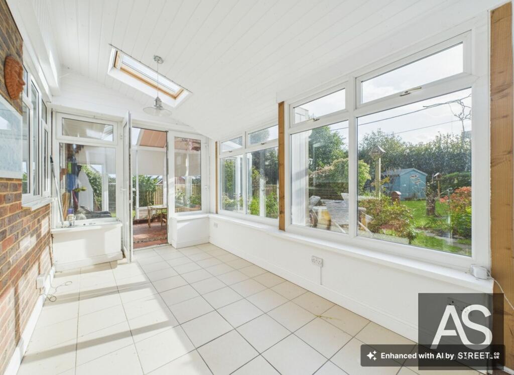 Park Shaw, Sedlescombe, TN33 photo 2