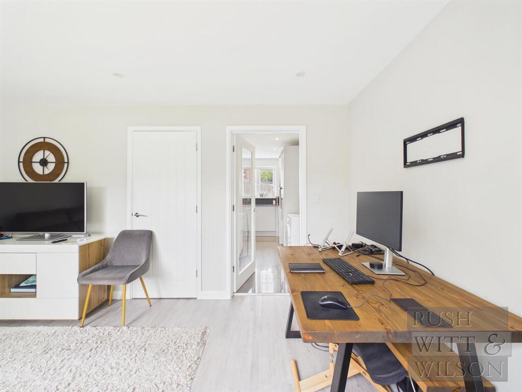 Oxley Close, St. Leonards-On-Sea photo 4