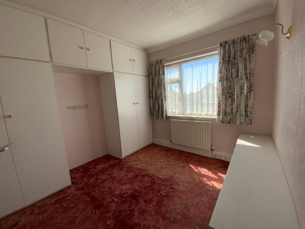 House in Romford - More