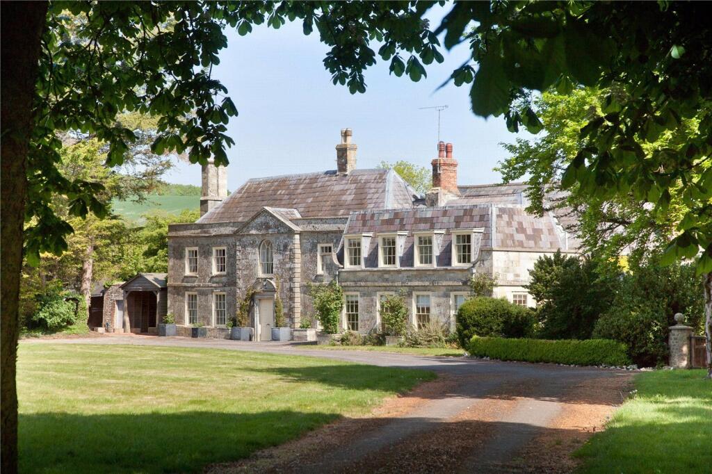 Bapton Manor, Bapton, Warminster, BA12 photo 2