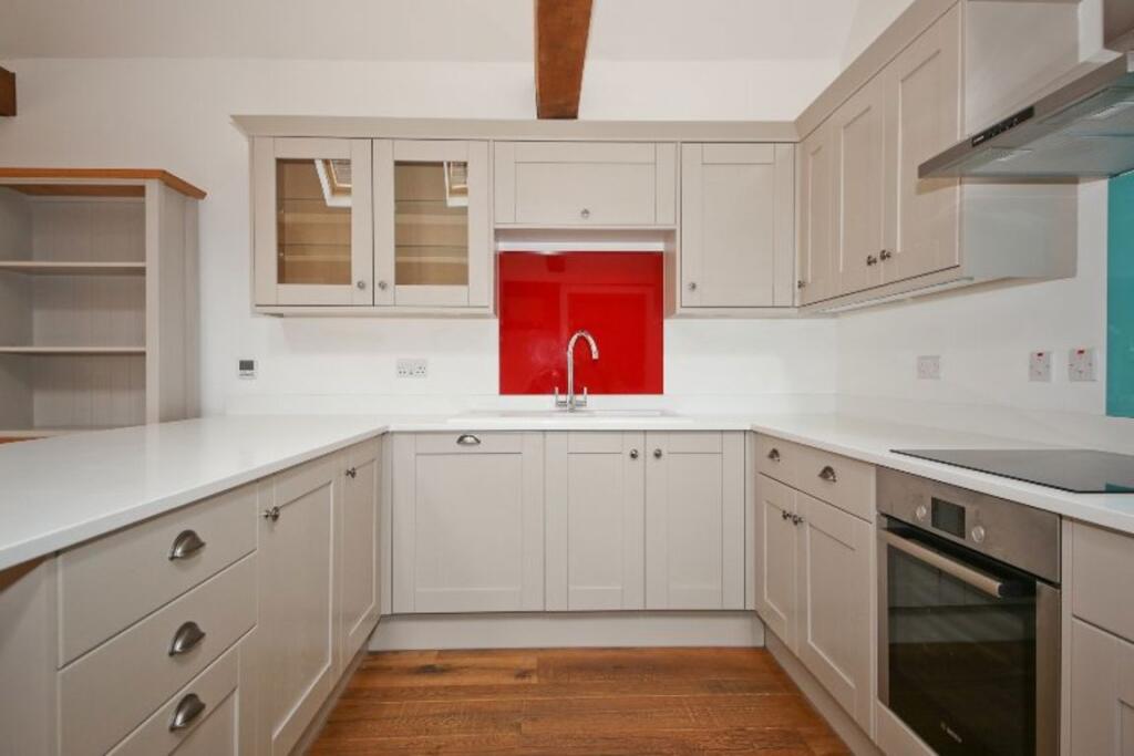 House in Tonbridge - View 4