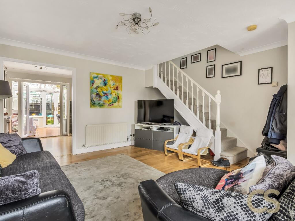 House in Broxbourne, Hammond Street - View 5