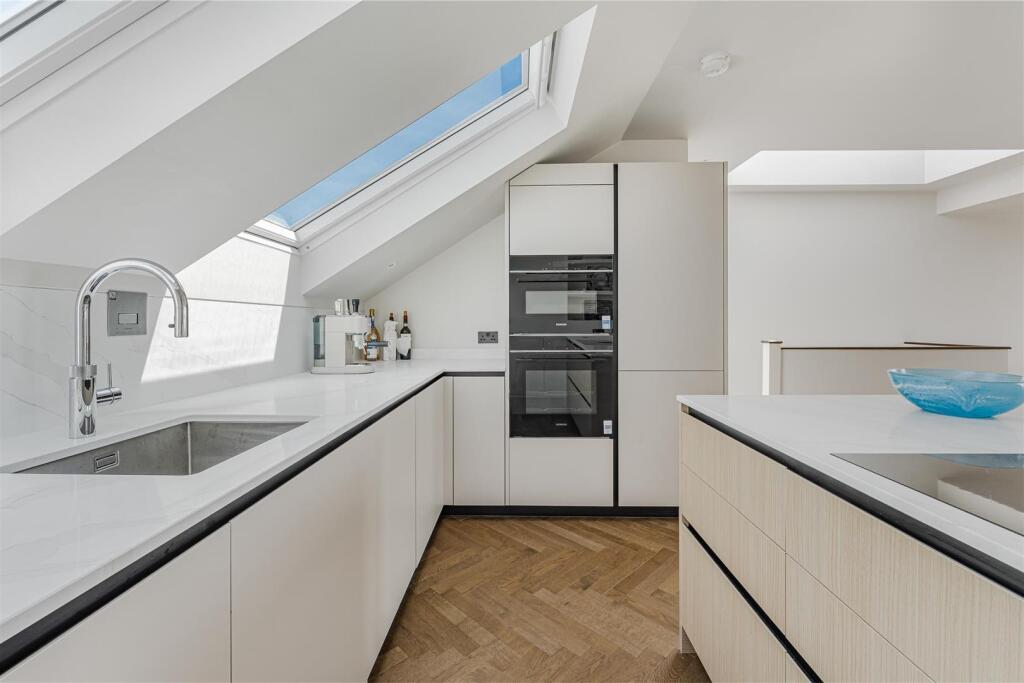 Main image of property: New Kings Road, Parsons Green