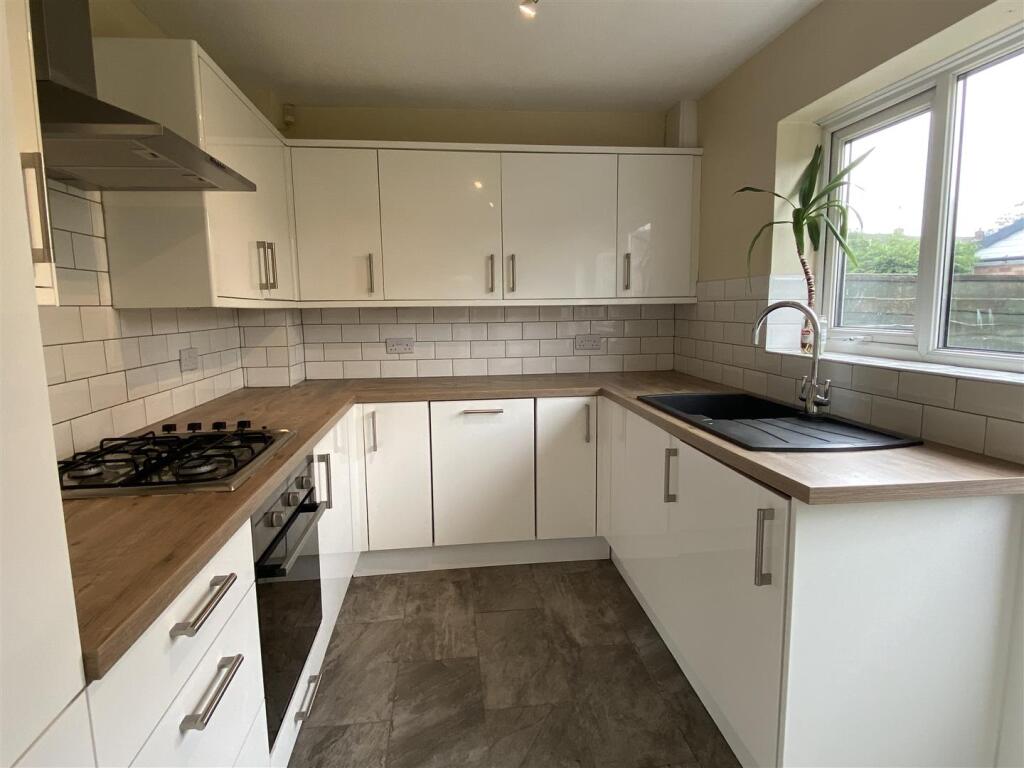 House in Stockport, Heaton Mersey, The Four Heatons - View 4