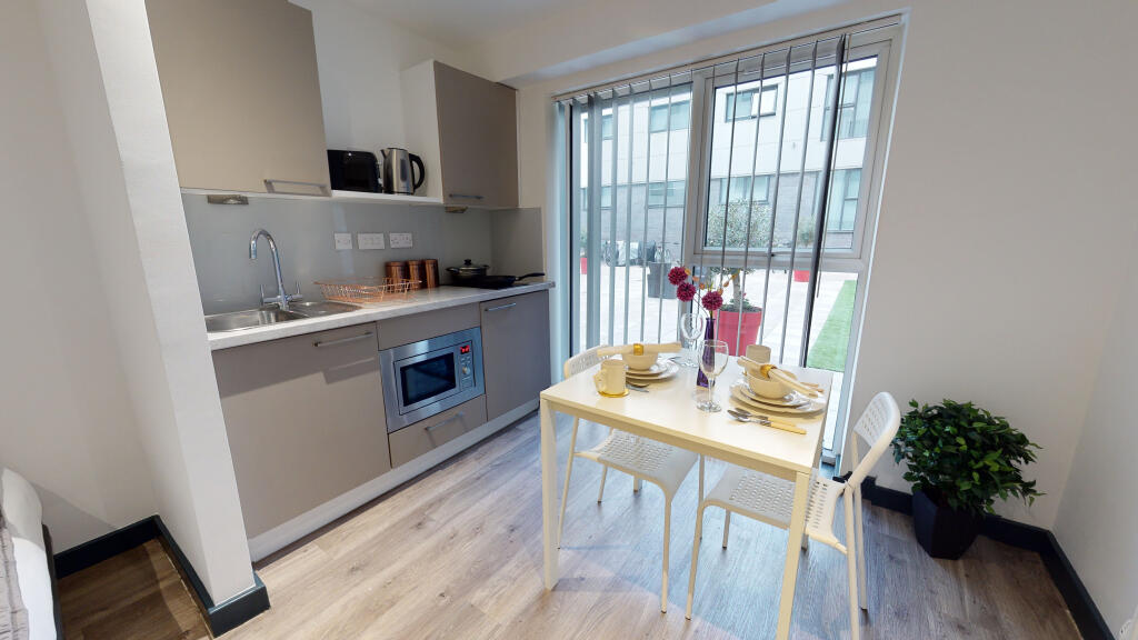 Flat 279, Block B, Opto Village, Luton, LU1 photo 4