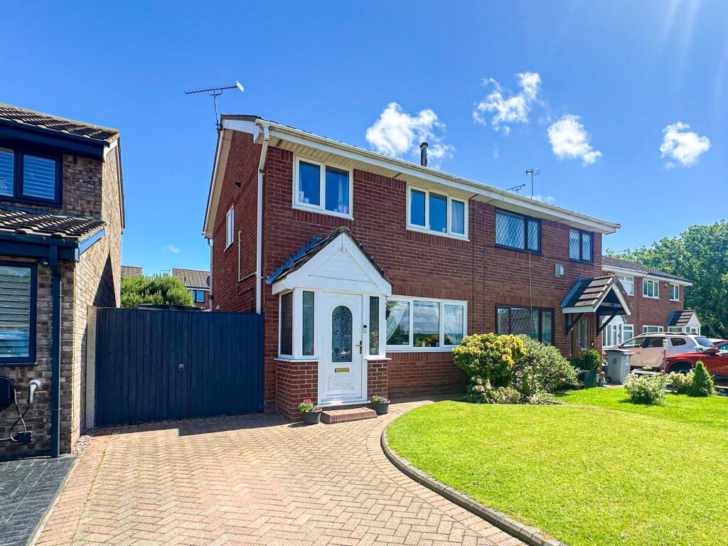 Main image of property: Littlemore Close, Wirral, CH49