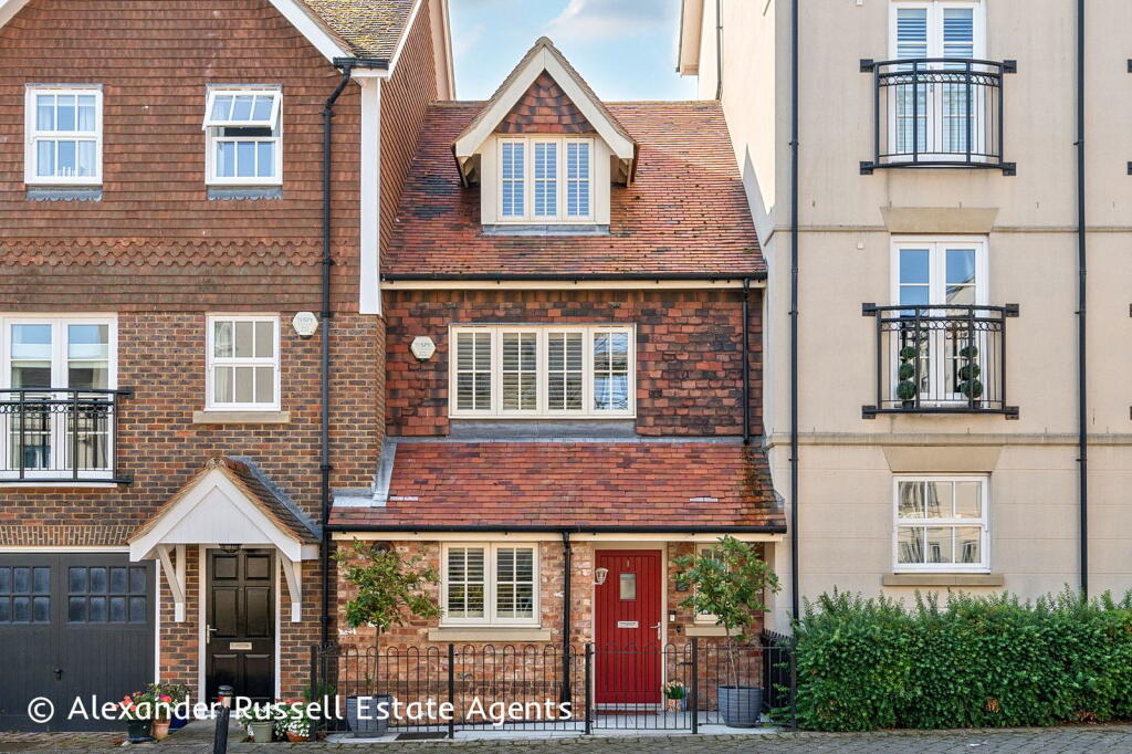 Main image of property: College Square, Westgate-on-Sea, CT8