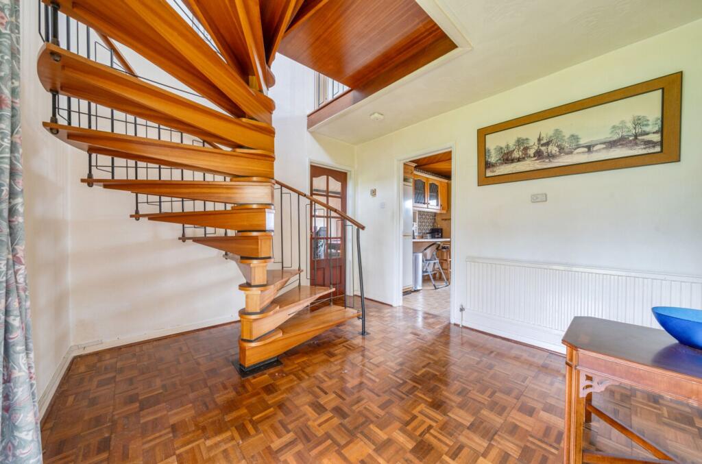 Cumbria Close, Thornbury, BS35 photo 3