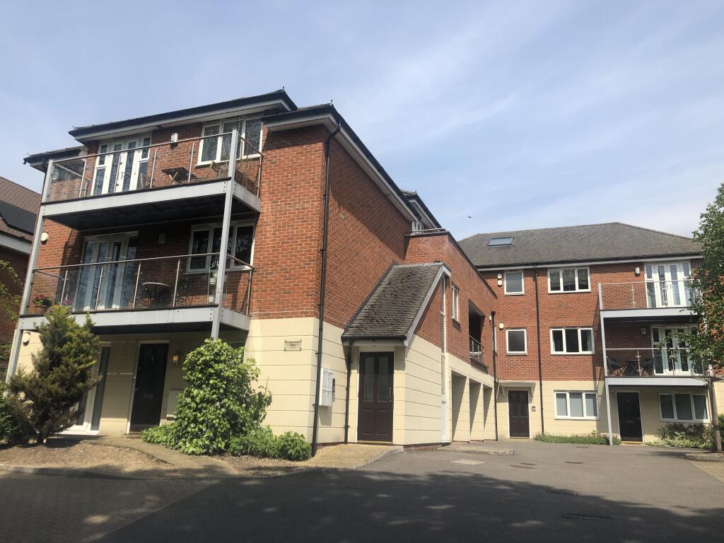 Main image of property: London Road, High Wycombe, Buckinghamshire, HP11