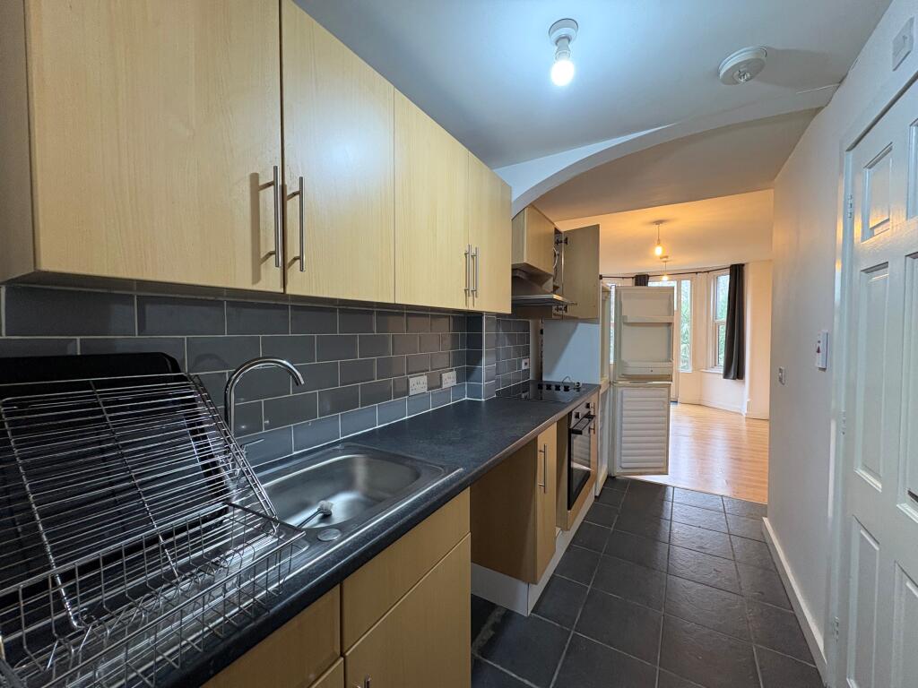 Apartment in Southampton - View 5